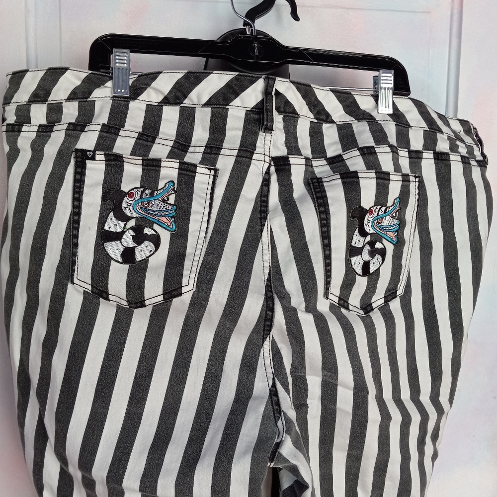 BEETLEJUICE BEETLEJUICE! Custom striped fandom skinny jeans! Multiple sizes!